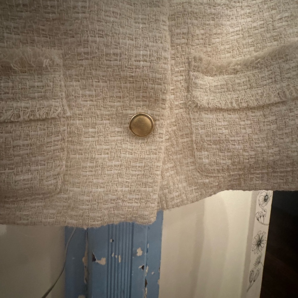 Zara Women's Beige Tweed Vest - Picture 4 of 6